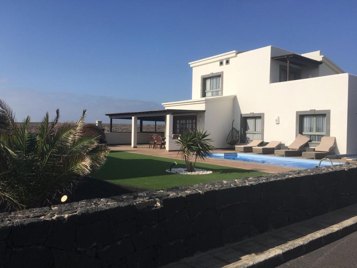 Luxury 3Bed Villa With Heated Private Pool, Full Sky And Free Wifi Playa Blanca (Lanzarote) Exterior photo